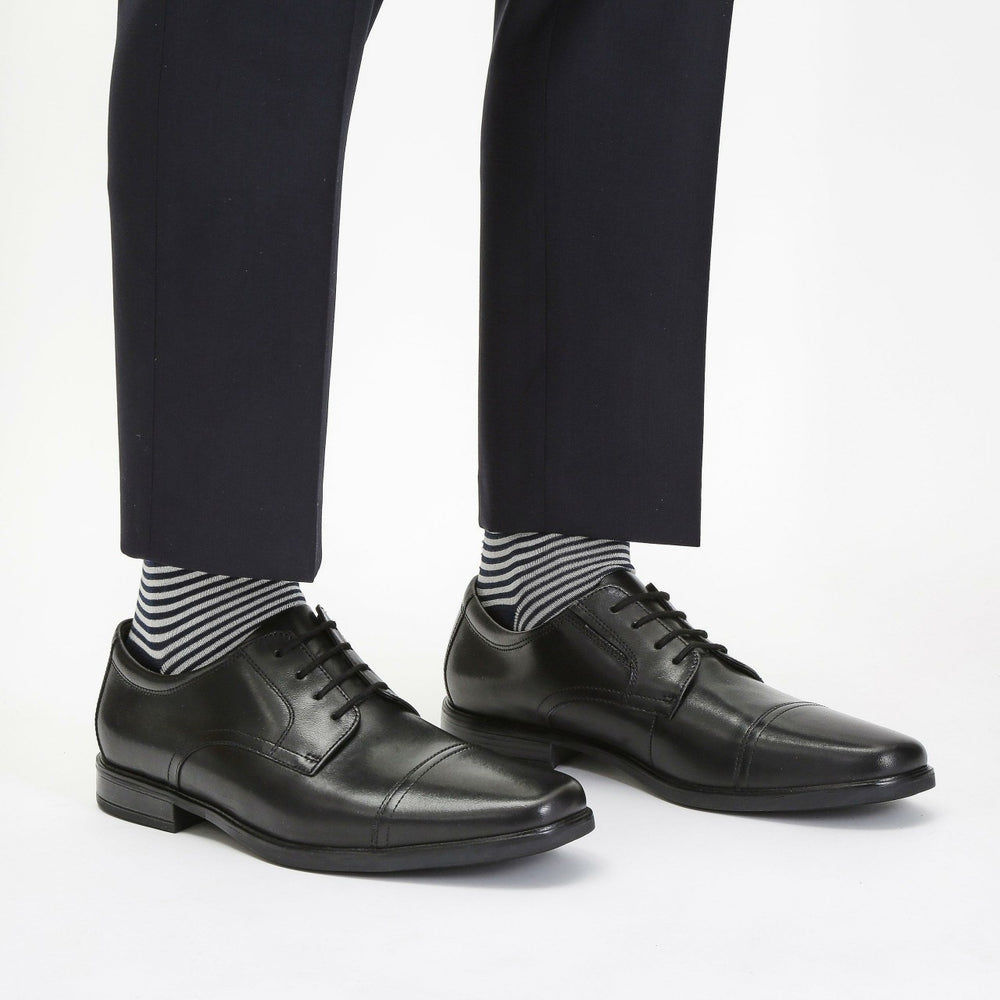 Howard Cap Black Leather | Clarks