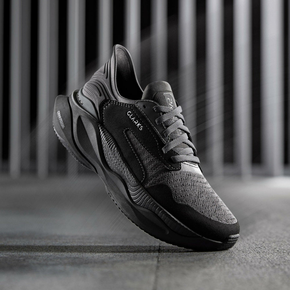 Clarks Pace Black | Clarks